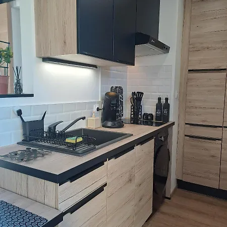 Apartment Climatise Cosy Avec Grande Piscine Chauffee Agde
