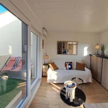 Climatise Cosy Avec Grande Piscine Chauffee Apartment *